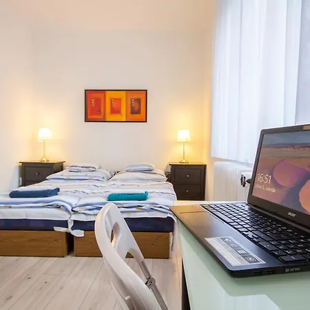 Andrassy Apartment With Inside Parking Budapest Exterior photo