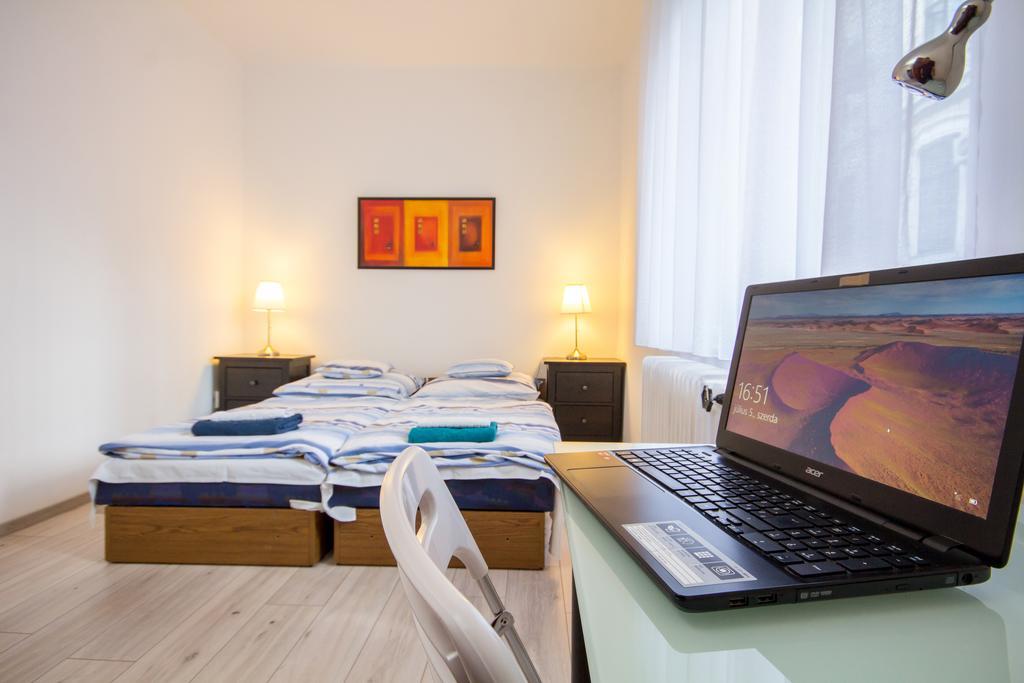 Apartman Andrassy With Inside Parking Budapest